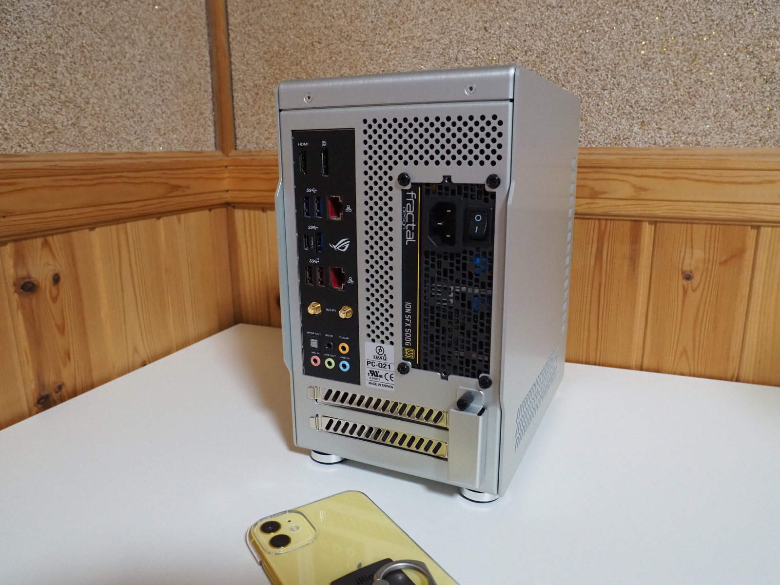 Mini-ITX専用PCケース、LIAN LI PC-Q21を使ってみた感想 - まっちゃろぐ
